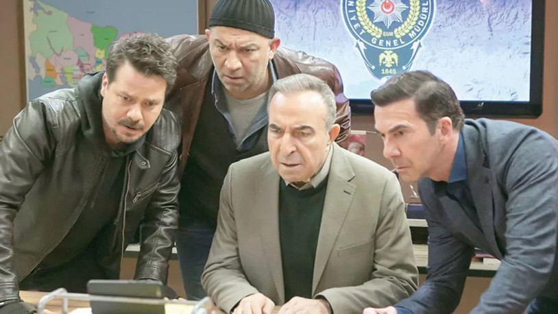 Arka Sokaklar'da 'Rıza Baba' depremi: Hangi diziyle anlaştı?