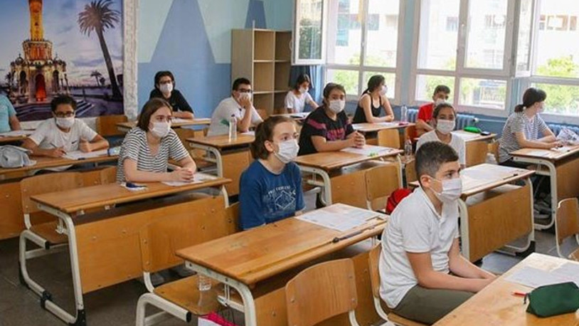 Bakan Selçuk'tan yüz yüze eğitim ve aşı açıklaması