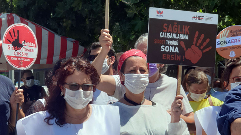 Beyoğlu'nda sağlık çalışanları bıçaklı saldırıya uğradı