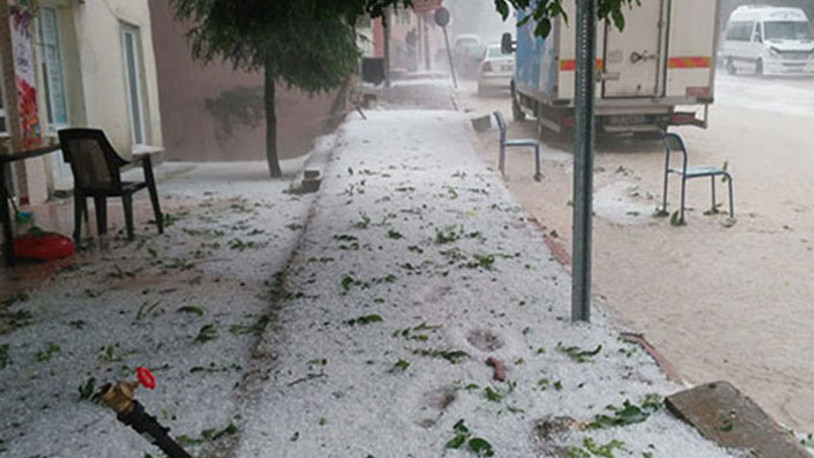 Burdur'da dolu yağışı