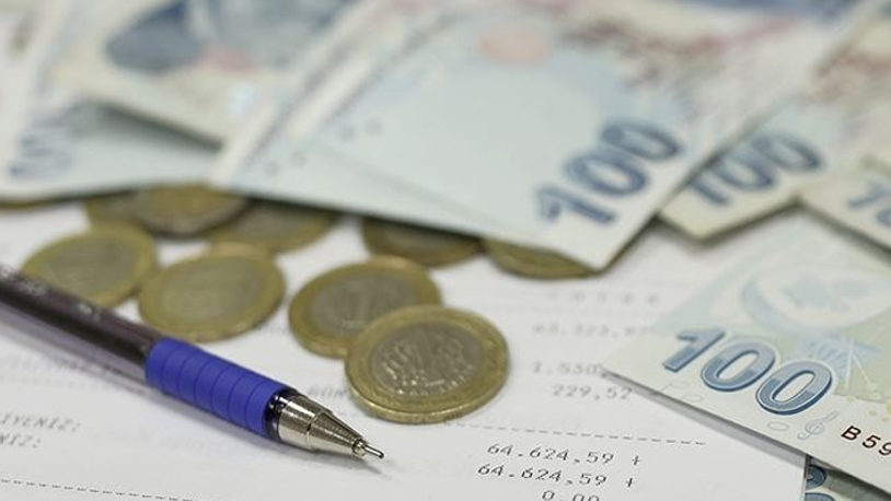 Bütçe 13,4 milyar açık verdi