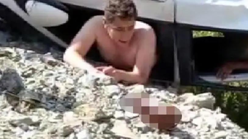 Hatay'da takla atan otomobilin sürücüsü: Bir sigara verin, gözünüzü seveyim