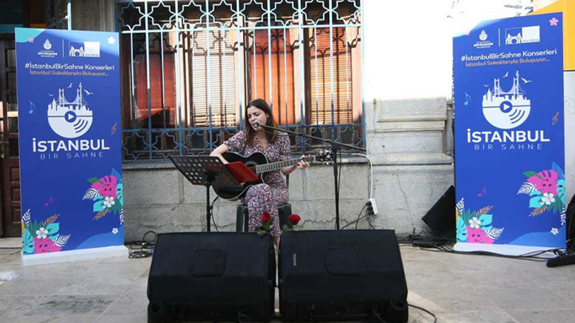 İBB, mayıs ayında aldığı başvurular ile 400 özel tiyatroya 2 milyon TL destek sunmayı planlıyor