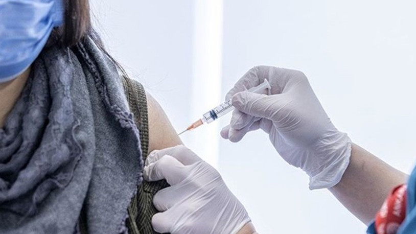 Son bir haftada 7,7 milyon dozdan fazla aşı uygulandı