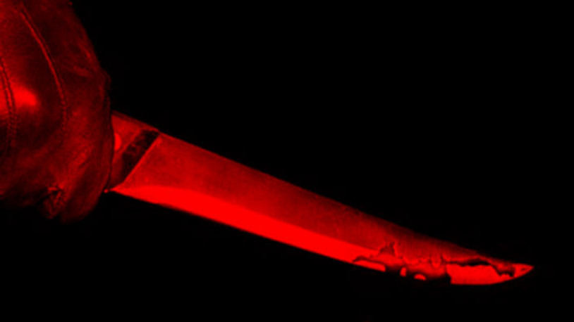 Boşanma aşamasındaki eşini boğazını keserek katletti