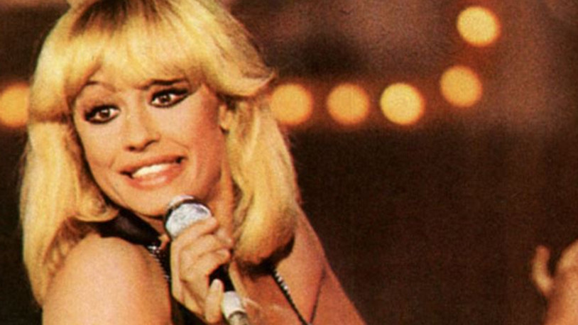 Ünlü şarkıcı Raffaella Carra hayatını kaybetti