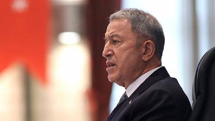 Bakan Akar: Afganistan'da kalırız, risk görürsek 24 saatte çekiliriz