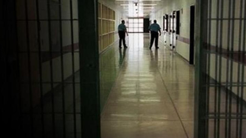 Cezaevine gönderilen fotoğraflara manzara engeli