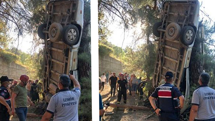 İzmir'de facia: Servis minibüsü şarampole yuvarlandı