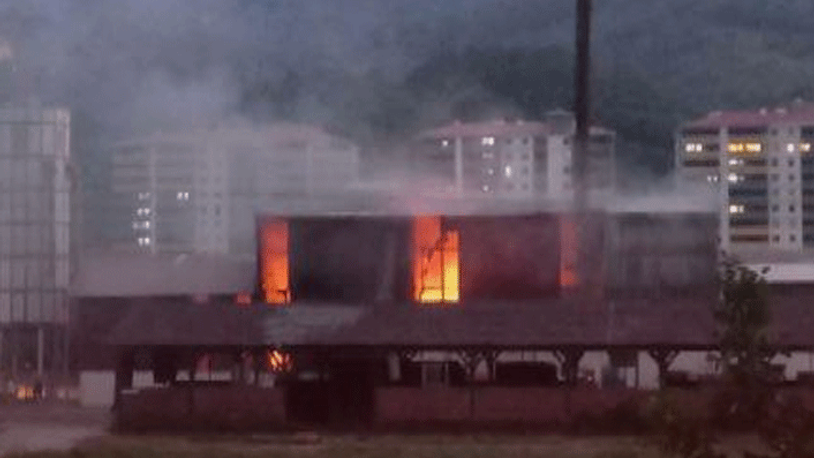 Karabük'te kereste fabrikasında korkutan yangın