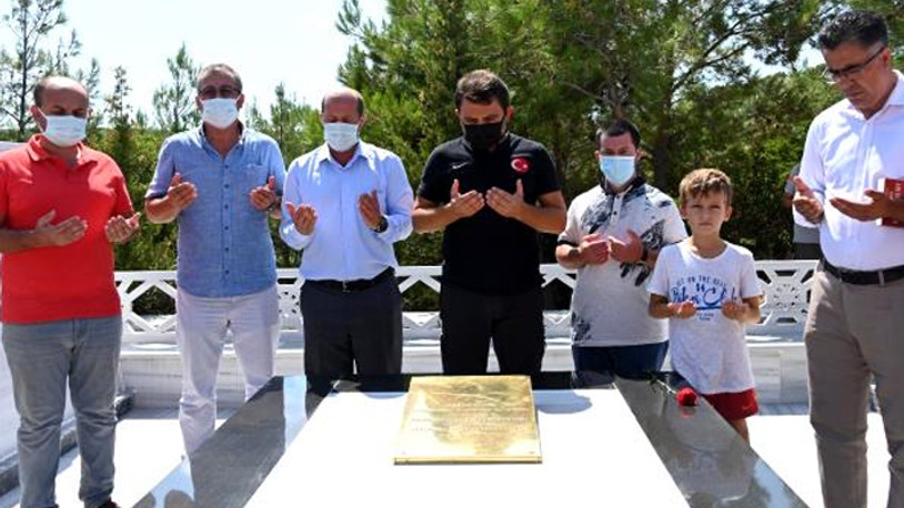 Şehit Yarbay Hüseyin Avni Bey mezarı başında anıldı