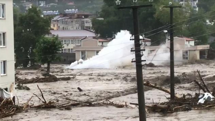 Sel felaketinde can kaybı 11'e yükseldi