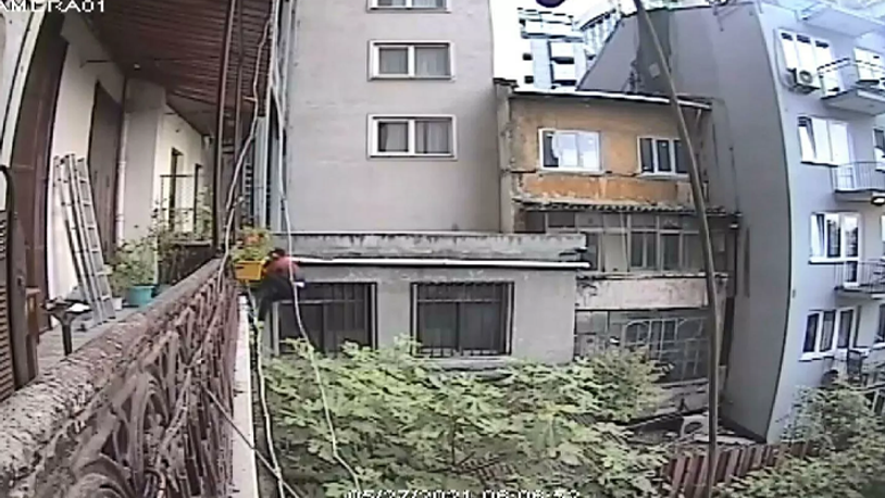 Tarihi şamdanı çalıp hurda fiyatına sattı