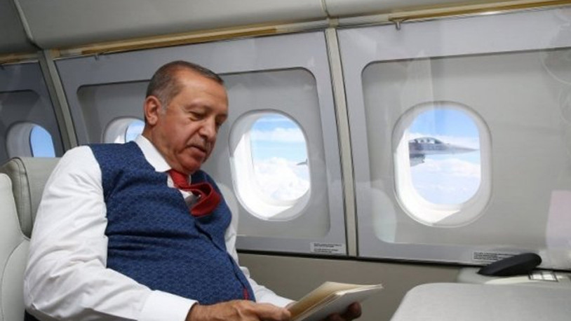 'Uçak' övgüsüyle böyle alay etti: Belli ki Fahrettin Altun'a...