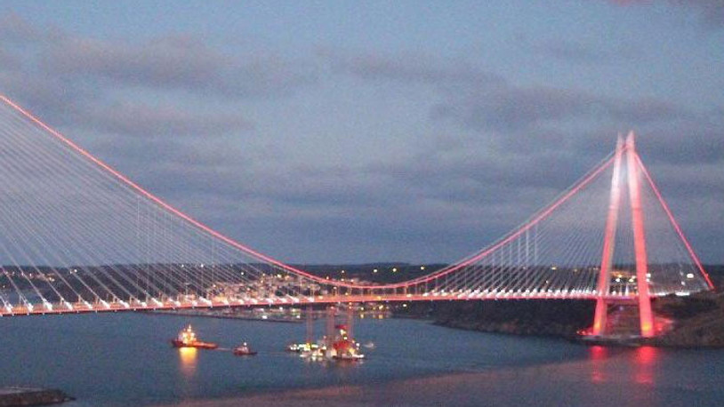 Üçüncü köprüden Çinliler çekildi