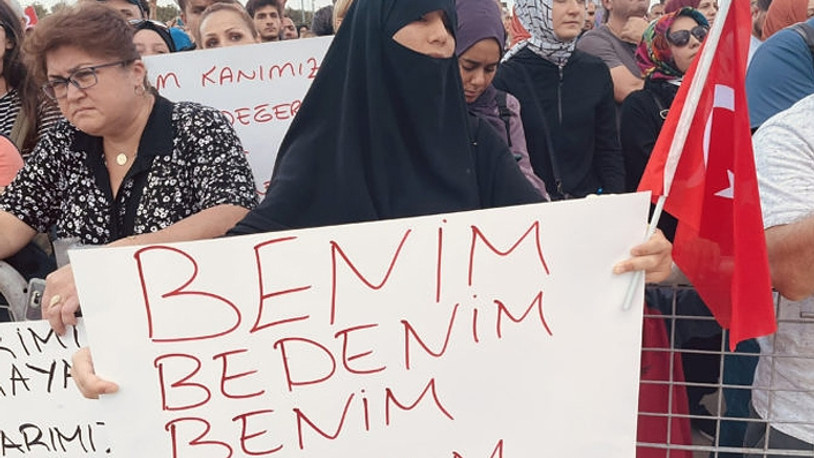 Aşı karşıtı mitinge izin vermeyen kaymakamın görev yeri değiştirildi