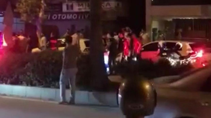 'Dur' ihtarına uymayan otomobildekiler ateş açtı: 3'ü polis 4 yaralı