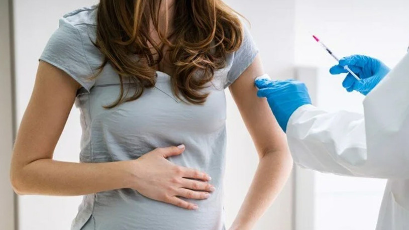 Hamileler için koronavirüs rehberinde 'aşı' güncellemesi yapılacak