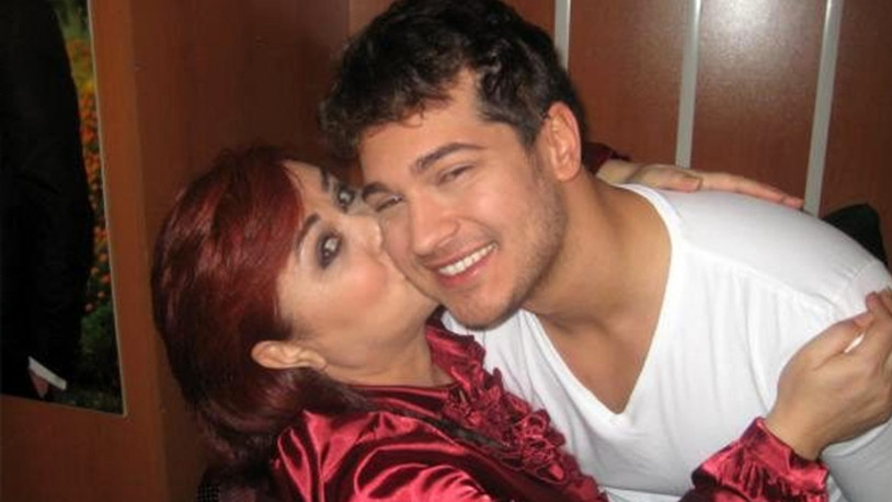 Hayat Bilgisi, Çiçek Taksi, Yasak Elma gibi dizilerde izlediğimiz ünlü oyuncu İncilay Şahin hayatını kaybetti