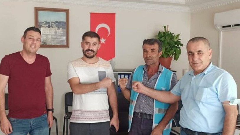 Sokakta çanta dolusu para bulan temizlik görevlisinden alkışlanacak hareket