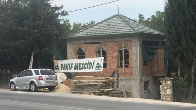 Tarikat üyelerinden Nesin Vakfı yöneticisine saldırı