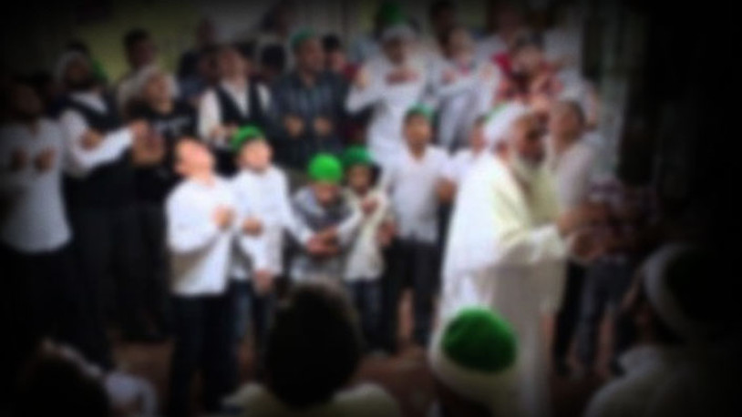 Yüksek fiyatlar nedeniyle kalacak yer bulamayan üniversiteli tarikat yurduna yerleşti