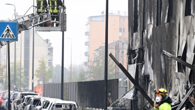 İtalya'da uçak kazası: 8 ölü 