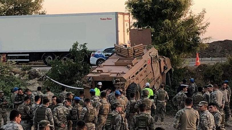 Askeri araç kaza yaptı: 2 askerin durumu ağır