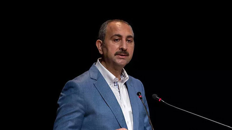 Bakan Gül'den manidar sözler: Aklınızı kiraya vermeyin