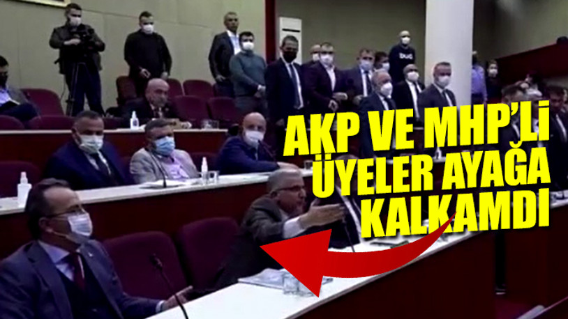 Belediye meclisinde kadına şiddete karşı eylem... AKP ve MHP'liler ayağa kalkmadı 