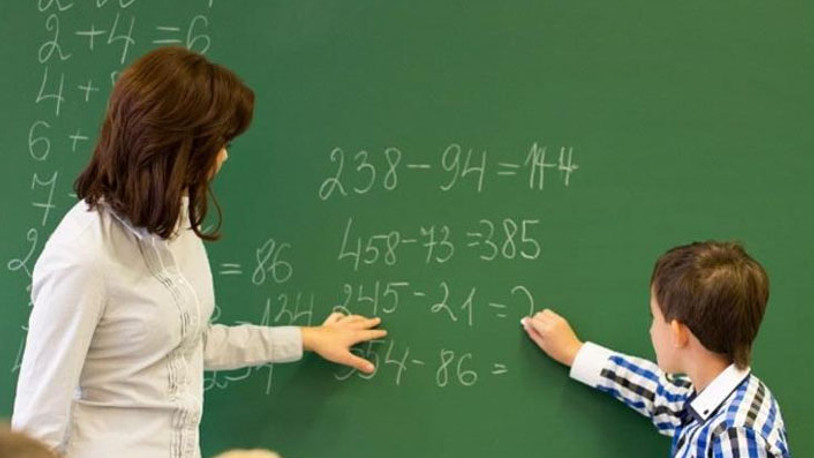 CHP'den 'öğretmenlikte kariyer basamakları kalksın' teklifi