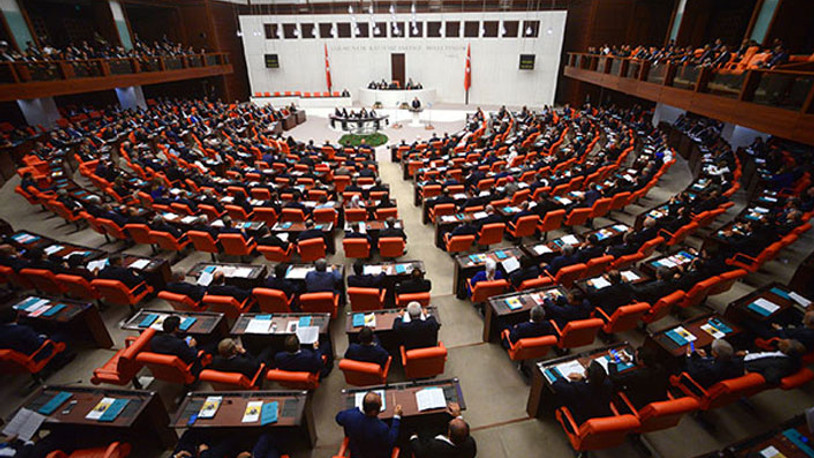 Eşit temsiliyet kanuna AKP-MHP engeli