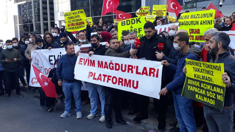 Evim mağdurları TMSF önünde toplandı