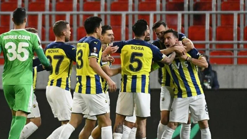 Fenerbahçe rakibini farklı devirdi: 19 yıl sonra bir ilk