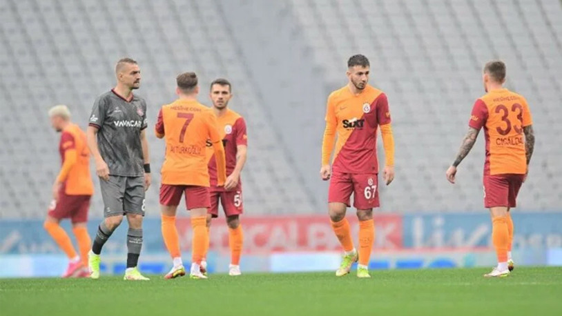Galatasaray beraberliği son anda kurtardı