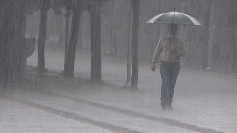 Sağanak yağış geliyor! Meteoroloji o illeri uyardı