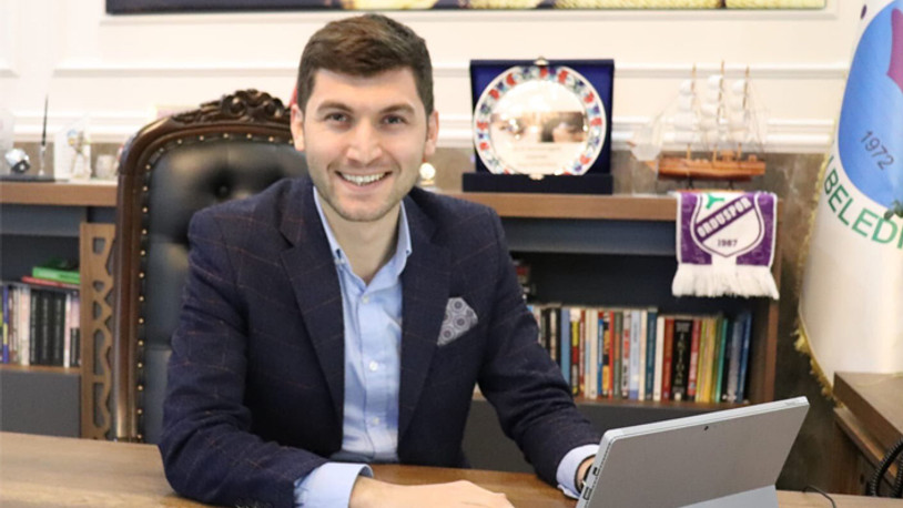 Türkiye'nin en genç belediye başkanı, belediyenin 25 yıllık borçlarını sıfırladı