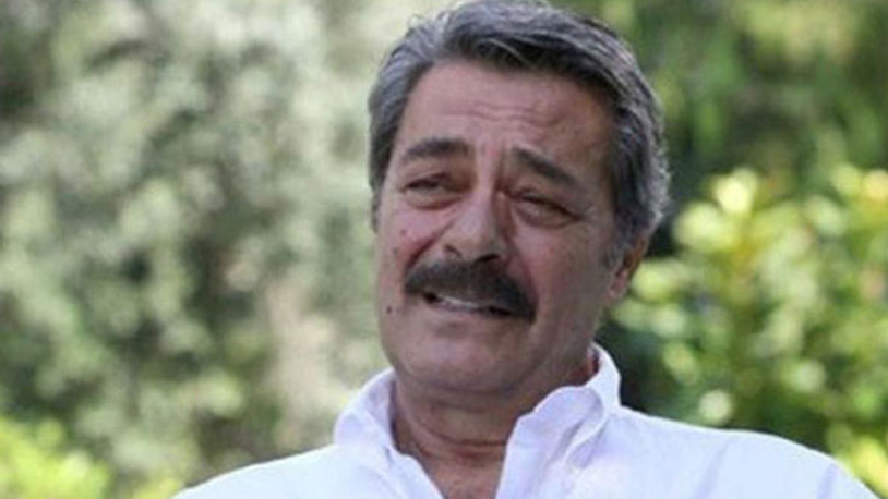 Hastanede tedavi gören Kadir İnanır'dan ilk fotoğraf...