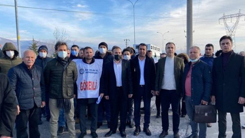 Ücretlerini alamayan 115 işçi greve gitti: Ölümle tehdit edildiler