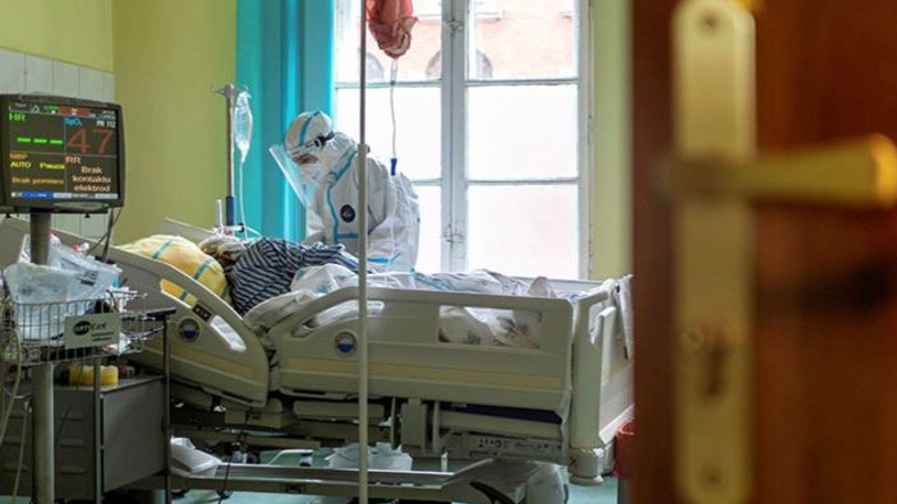 Vakalar yeniden artışa geçti: Omicron Avrupa'daki vakaları katlayabilir