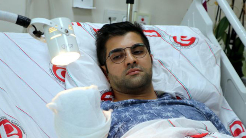 Bıçaklı saldırıya uğrayan doktor istifa etti