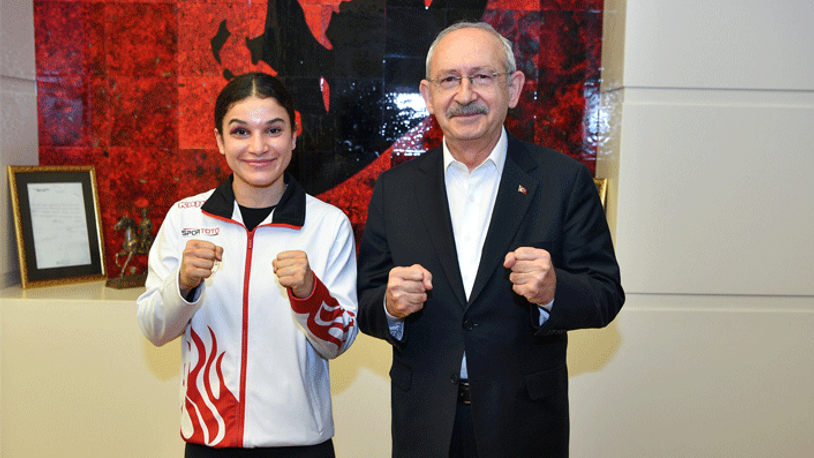 Kılıçdaroğlu, kick boks şampiyonu Erivan Barut'u kabul etti
