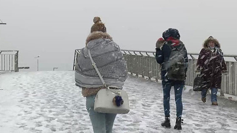 Vali Ali Yerlikaya açıkladı: İstanbul'da mesaiye kar düzenlemesi