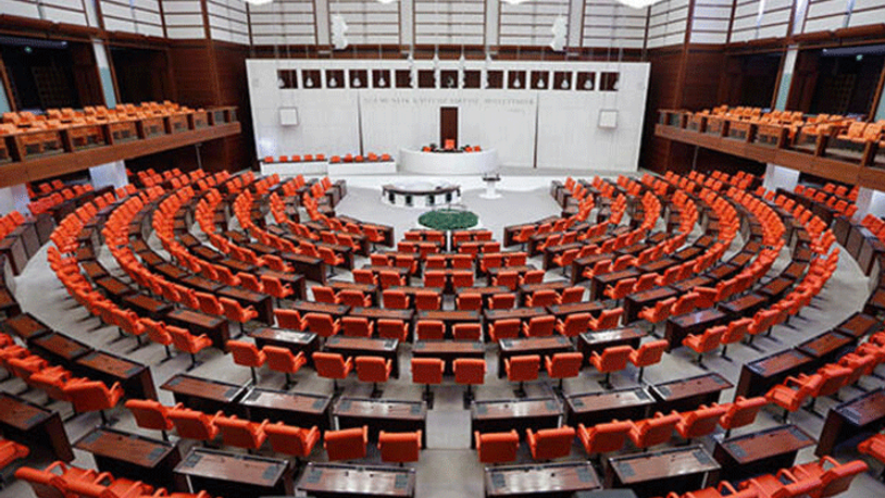 Meclis'e AKP ve MHP oylarıyla koronavirüs arası 