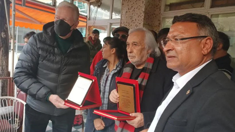 Uğur Dündar ve Müjdat Gezen'e Roman Dostu Ödülü