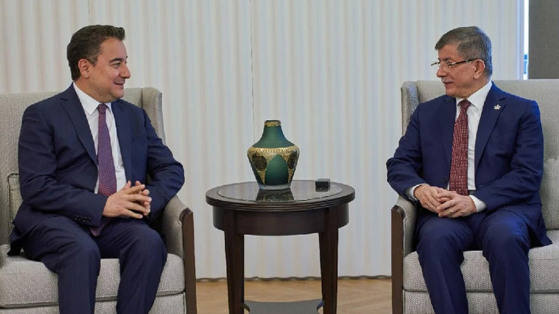Babacan’dan Davutoğlu’na ziyaret