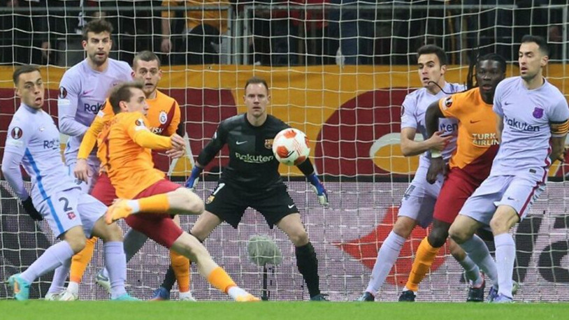 Galatasaray kıl payı farkla Avrupa'ya veda etti