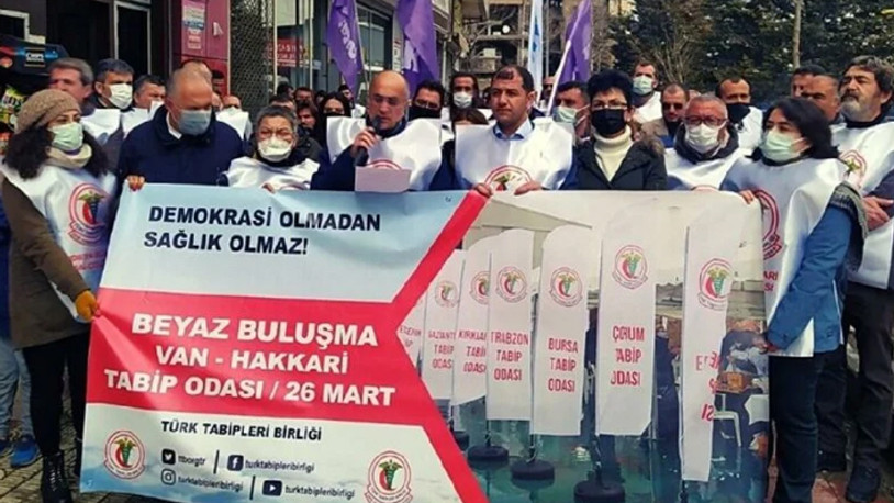 Hekimler hakları için tekrar sokaklarda: Demokrasi olmadan sağlık olmaz