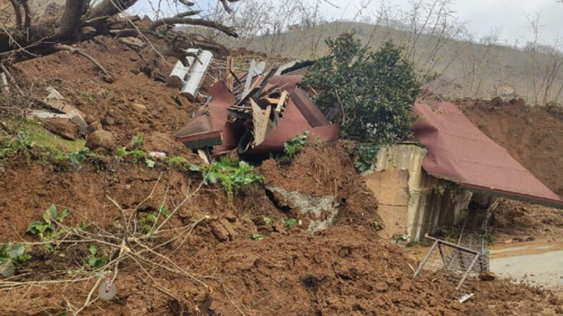 Ordu’da heyelan devam ediyor: 3 ev toprak altında kaldı 