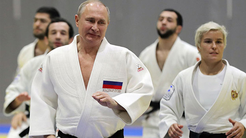 Putin'e 'siyah kuşak' şoku!